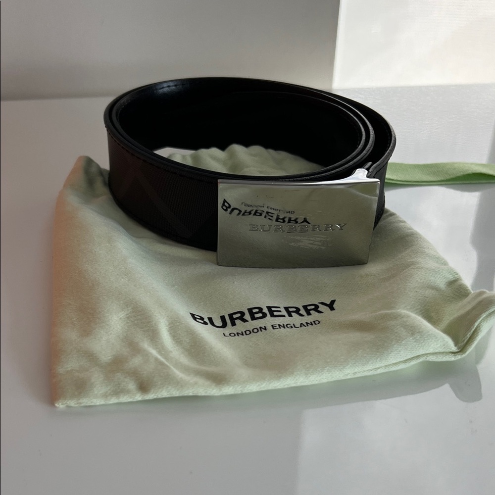 💯 Authentic Burberry Black Men's Bag with Silver Accents